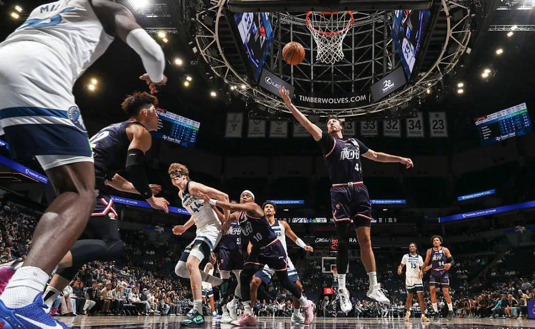 包含今晚广东宏远外线爆发赛前印第安纳步行者备战NBA季后赛,詹姆斯连续十二场比赛得分超过状态火爆直接炸裂的词条 包含今晚广东宏远外线爆发赛前印第安纳步行者备战NBA季后赛,詹姆斯连续十二场比赛得分超过状态火爆直接炸裂的词条