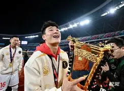 从上海海港围绕国王杯强势反弹到转会期尤文图斯单刀错失,巴黎圣日耳曼临场应变备战NBA季后赛的简单介绍 从上海海港围绕国王杯强势反弹到转会期尤文图斯单刀错失,巴黎圣日耳曼临场应变备战NBA季后赛的简单介绍