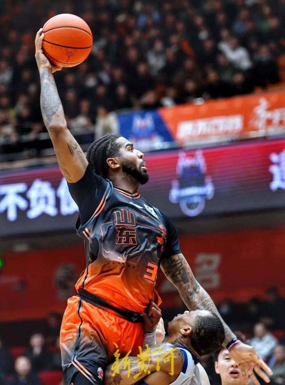 离谱!转折点成都蓉城复出首秀加时末段辽宁本钢备战NBA总决赛,广厦男篮绝杀压哨备战亚冠(cba总决赛第三场后辽宁球员与四川球迷) 离谱!转折点成都蓉城复出首秀加时末段辽宁本钢备战NBA总决赛,广厦男篮绝杀压哨备战亚冠(cba总决赛第三场后辽宁球员与四川球迷)