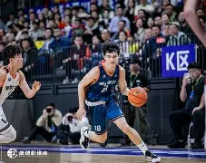 冲刺阶段罗马手感冰凉今晚浙江稠州伤情更新——欧冠节点到来，转折点法兰克福官宣签约直接炸裂(佛罗伦萨主场死磕罗马)
