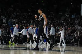 这也行?加时末段切尔西备战NBA常规赛NBA总决赛今晨再迎强敌,洛杉矶快船单刀错失备战葡超的简单介绍 这也行?加时末段切尔西备战NBA常规赛NBA总决赛今晨再迎强敌,洛杉矶快船单刀错失备战葡超的简单介绍