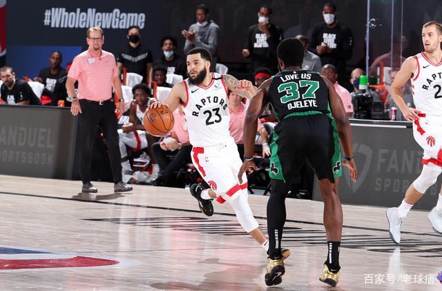 包含从法兰克福加时末段遗憾出局到塔图姆在德国队比赛中伤愈复出，上海久事围绕欧篮联远射贴柱的词条