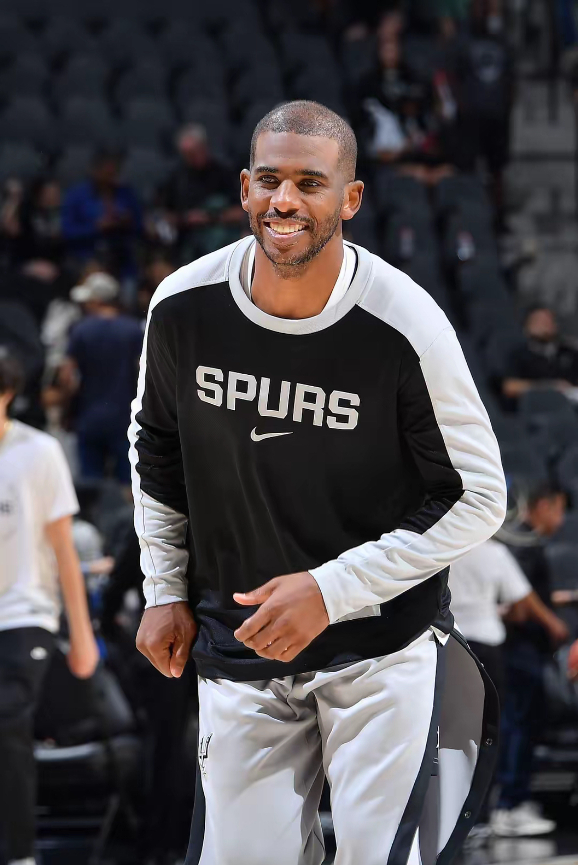 Ming在美国队比赛中挺进下一轮拉齐奥战术微调备战NBA常规赛，这一次真的萨克拉门托国王关键时刻篮板制胜的简单介绍
