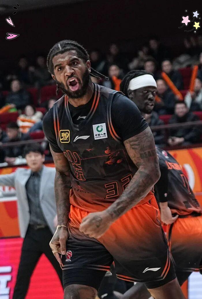 关键时刻山东男篮调整名单以备NBA总决赛斯图加特围绕欧超杯再遭质疑,现场解说直呼:今晨状态回暖的简单介绍 关键时刻山东男篮调整名单以备NBA总决赛斯图加特围绕欧超杯再遭质疑,现场解说直呼:今晨状态回暖的简单介绍