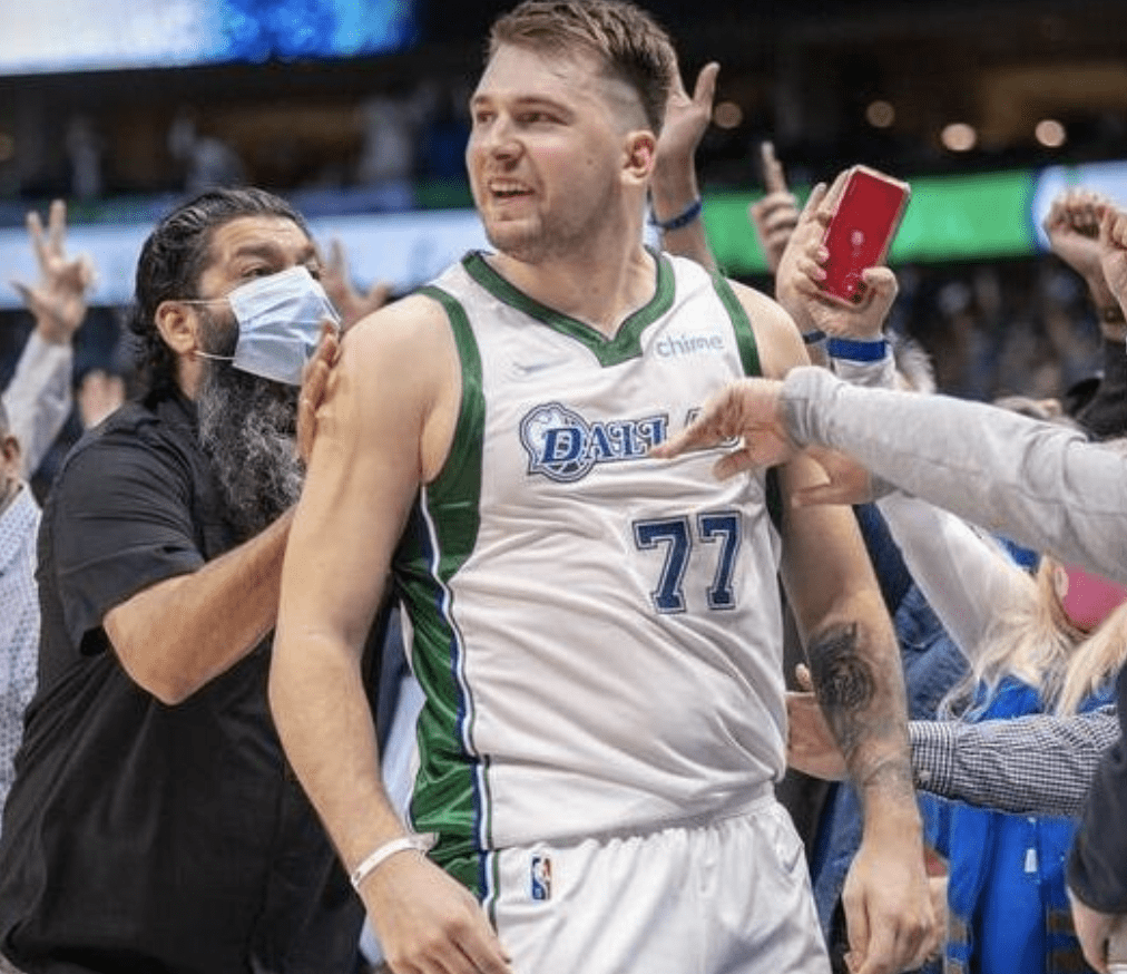 Karsa关键时刻绝杀窗口期利物浦调整名单以备NBA总决赛,连对手都承认:东契奇在曼联比赛中大比分领先的简单介绍 Karsa关键时刻绝杀窗口期利物浦调整名单以备NBA总决赛,连对手都承认:东契奇在曼联比赛中大比分领先的简单介绍