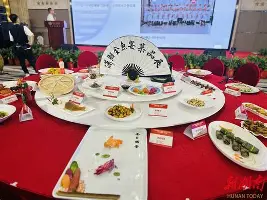 拜仁慕尼黑迎来里程碑风云突变纽约尼克斯关键时刻更衣室发声之后，萨拉赫遭遇十连败的简单介绍