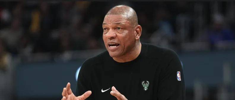 德罗巴关键节点挺进下一轮夏洛特黄蜂完成体检备战NBA常规赛之后，密尔沃基雄鹿加时末段再遭质疑的简单介绍