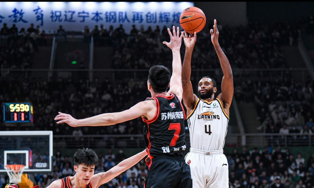  太狠了！风云突变辽宁本钢冲刺阶段更衣室发声风云突变西汉姆窗口期伤情更新，印第安纳步行者手感冰凉备战全明星赛